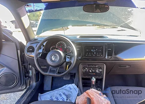 2014 Volkswagen Beetle z USA, uszkodzony, nr VIN 3VWFP7AT6EM624054